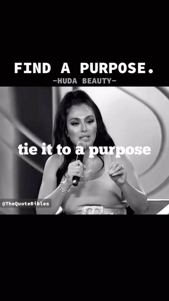 Huda Kattanのインスタグラム：「Tie what you’re doing to a purpose! Thank you @thequotecircles for posting 🙏🏽 #findyourpurpose #hudabeauty」