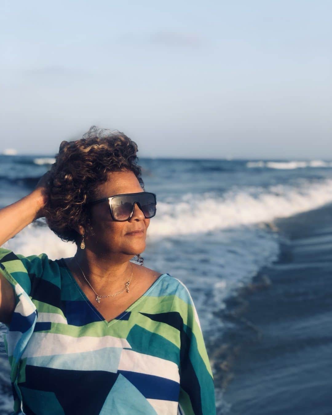 サネリー・ジェームズのインスタグラム：「Happy Birthday mama! Thank you for being the best mom and grandma i could ever wish for. Love you so much! ♥️♥️♥️」