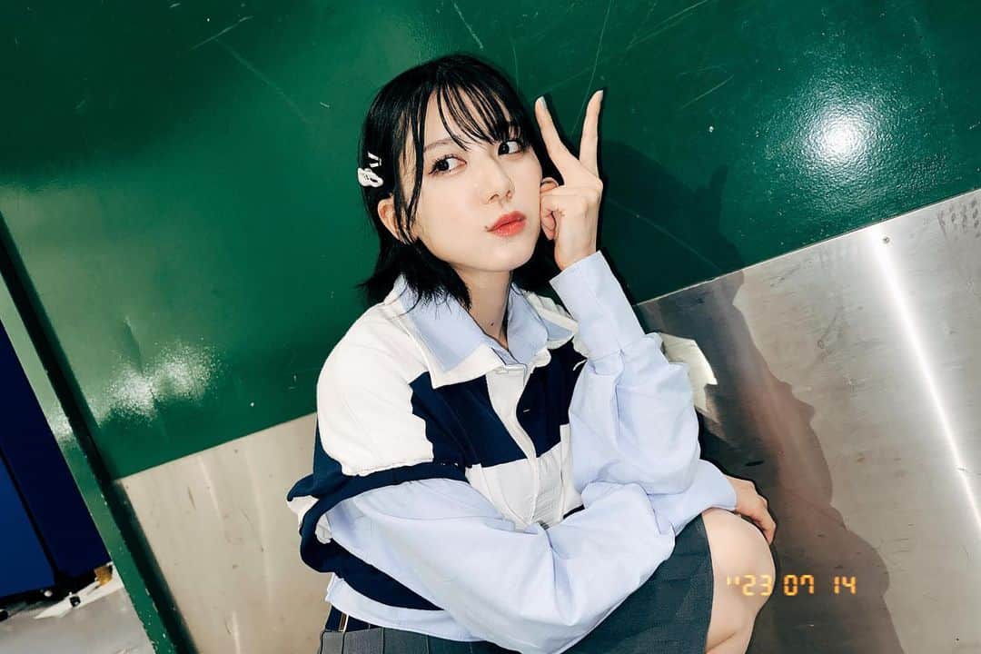 大西桃香のインスタグラム：「📸  #AKB48_62ndシングル  選抜メンバーに選んで頂きました。 AKB48の選抜に選んでもらえるのも 「シュートサイン」をはじめ今回が6回目。5作連続。 本当に感謝の気持ちがいっぱいで溢れています。  次のシングルも沢山の方に愛して頂けるよう一生懸命努力します。  この写真はこないだの撮影の空き時間にゆいりにとってもらったエモ写真🍎」