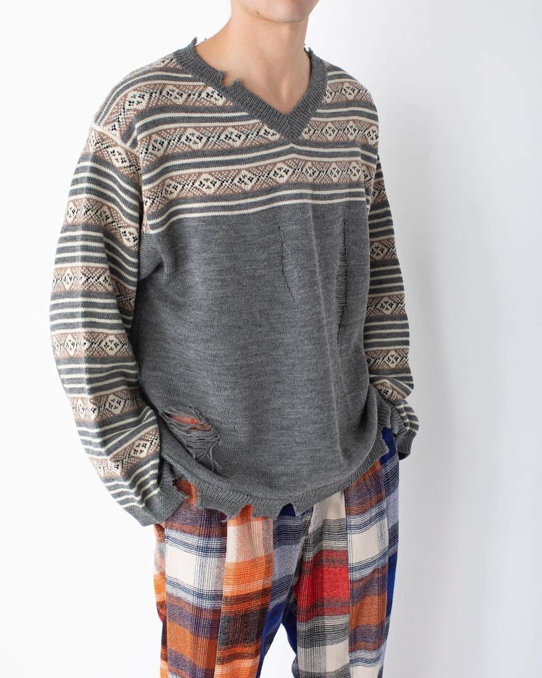 ノーマ ティーディーのインスタグラム：「NOMA t.d. 23FW  #36 'COME TOGETHER'   Damaged Fair Isle Sweater」