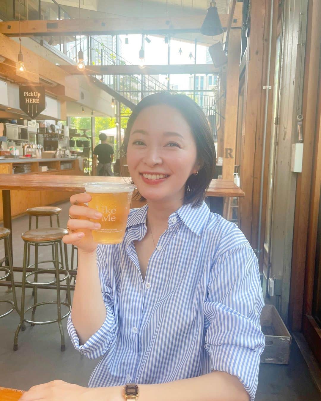 市井紗耶香さんのインスタグラム写真 - (市井紗耶香Instagram)「. 外でビールを頂く美味しさを知ってしまった夏🍺💛  #summer #beer #ビール #ペールエール  #クラフトビール」7月29日 11時36分 - sayakaichii