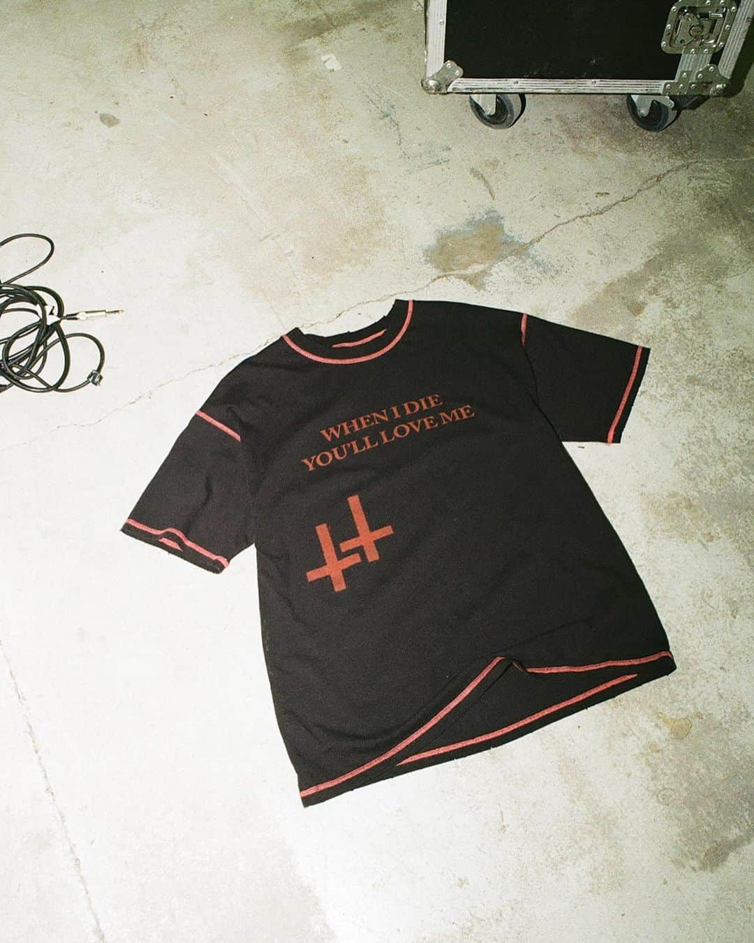 オリヴァー・サイクスさんのインスタグラム写真 - (オリヴァー・サイクスInstagram)「@dropdeadofficial just dropped HXC side b OMG」7月29日 3時35分 - olobersykes