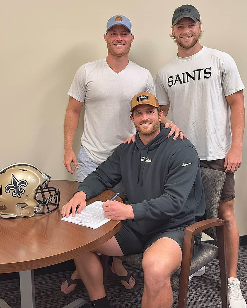 ニューオーリンズ・セインツさんのインスタグラム写真 - (ニューオーリンズ・セインツInstagram)「Congrats to our guy @zachwood90 ⚜️   The #Saints have signed long snapper Zach Wood to a four-year contract extension ✍️」7月29日 4時23分 - saints