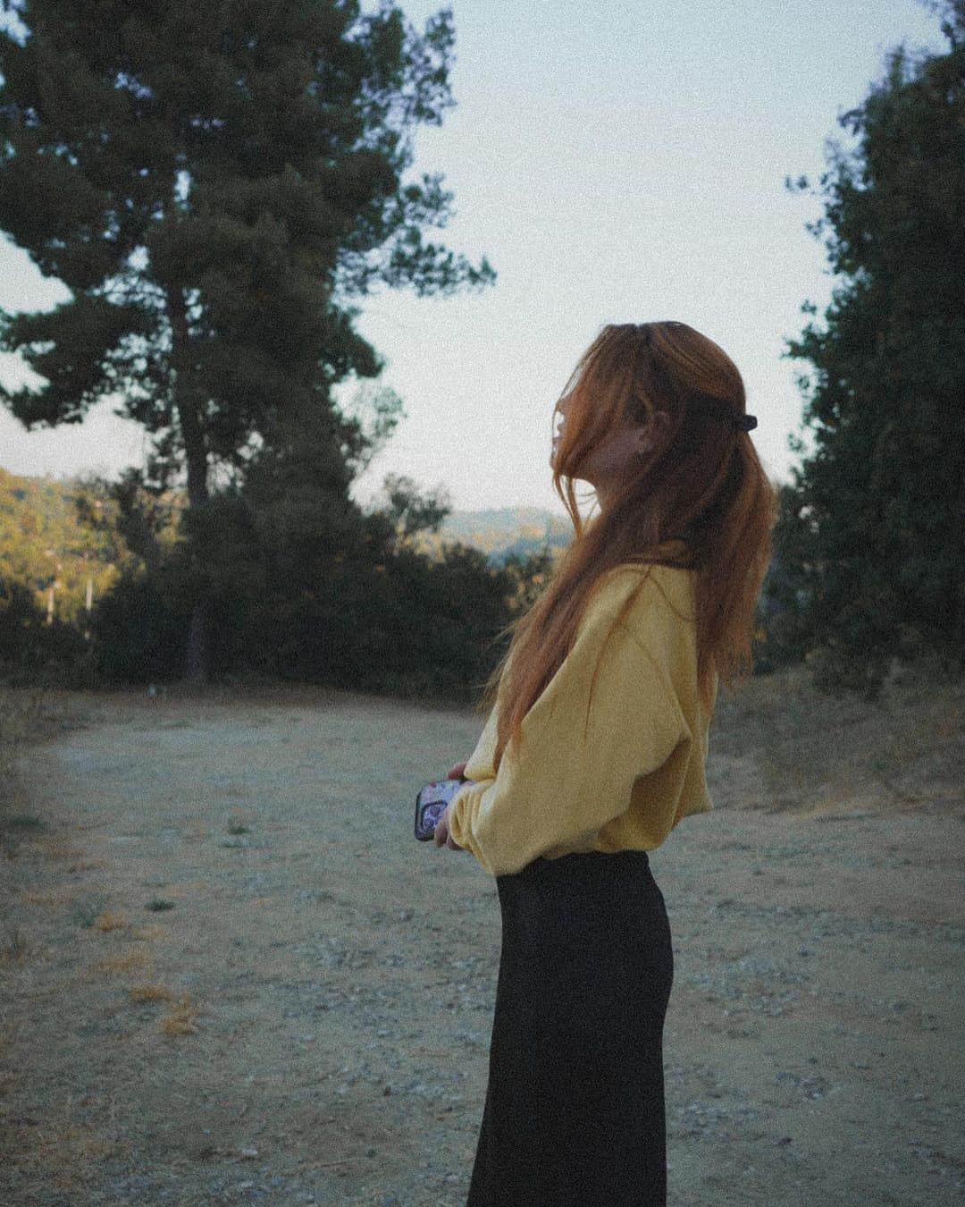 シドニー・シエロタさんのインスタグラム写真 - (シドニー・シエロタInstagram)「“Echosmith” by Echosmith is out now :,)   It’s hard to put into words what putting out our 〚self-titled〛 album means to us, but I’m gonna try. 17 years ago, my brothers and I started a band and experienced some of the most incredible highs and some of the biggest growing pains and lessons along the way. Our third album was born in a quiet place - it started with feeling lost, writing a song called “Brother, Sister”. But I can truly say that through the process of making this record, we found who we were again. Not only did we go back to our roots in certain ways, a new version of us was found.  Our 〚self-titled〛 album is an invitation to get to know us: Sydney, Noah and Graham, better. We’ve never been more proud of our music and the season we’re in.   I hope you love this album as much as we do. :)」7月29日 4時30分 - sydneysierota