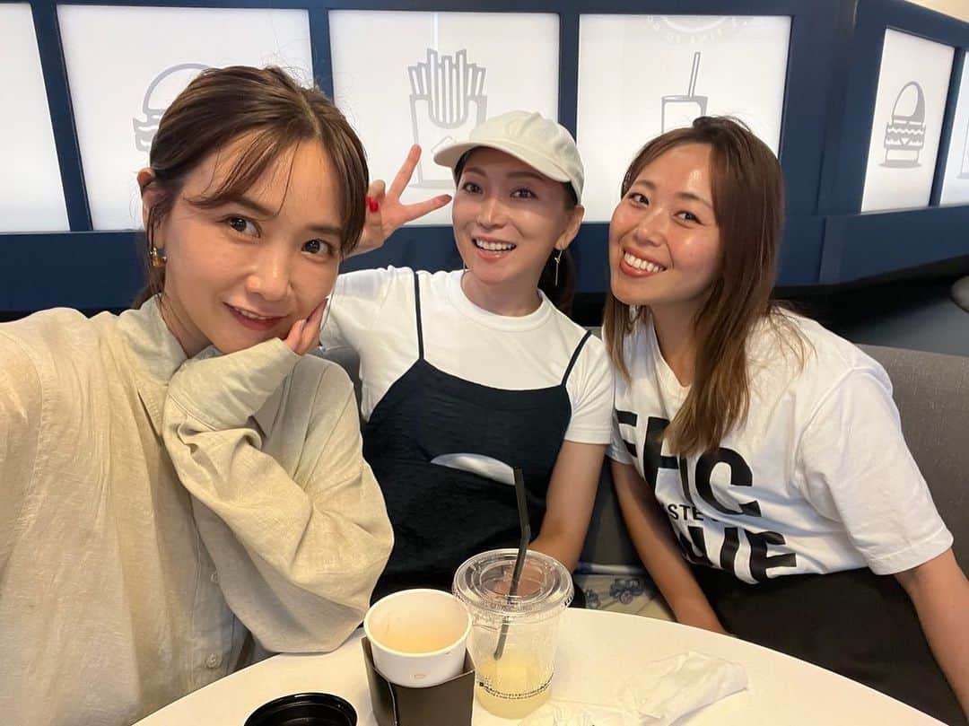 小林さやかのインスタグラム：「I wrapped up my journey in Japan. It was truly exciting, relaxing, and thought-provoking, changing my perspectives.  I'm grateful for all the encounters in my whole trip! ♡  and my sweet home, Japan🇯🇵see you soon!」
