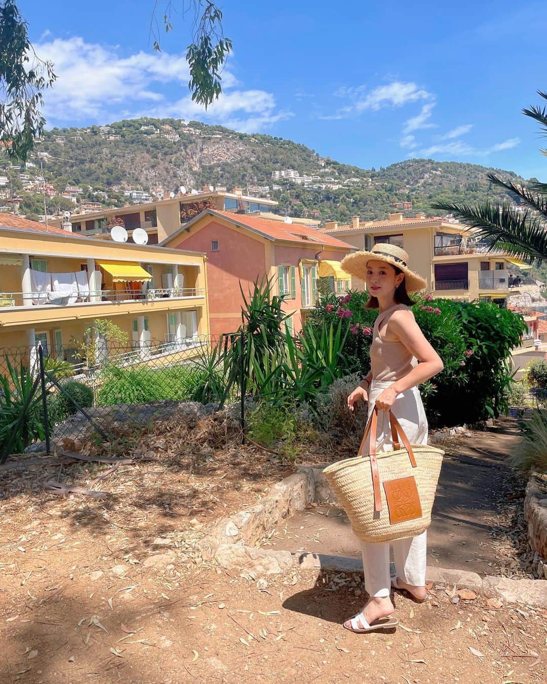 秋元玲奈さんのインスタグラム写真 - (秋元玲奈Instagram)「Love this place💕  #southfrance  #villefranchesurmer🇫🇷  #summerholiday #vacation」7月29日 6時36分 - rena_akimoto