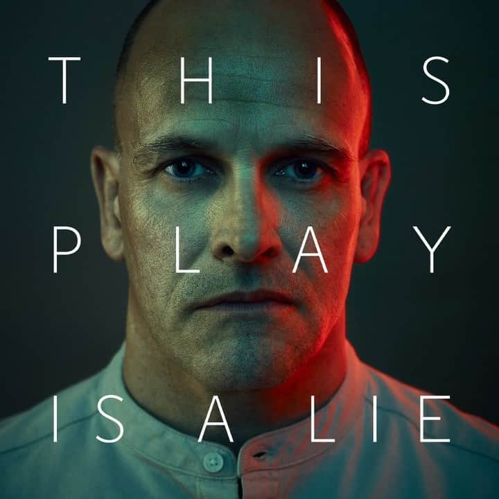 ジョニー・リー・ミラーのインスタグラム：「A Mirror. Opening next month @almeida_theatre London.」
