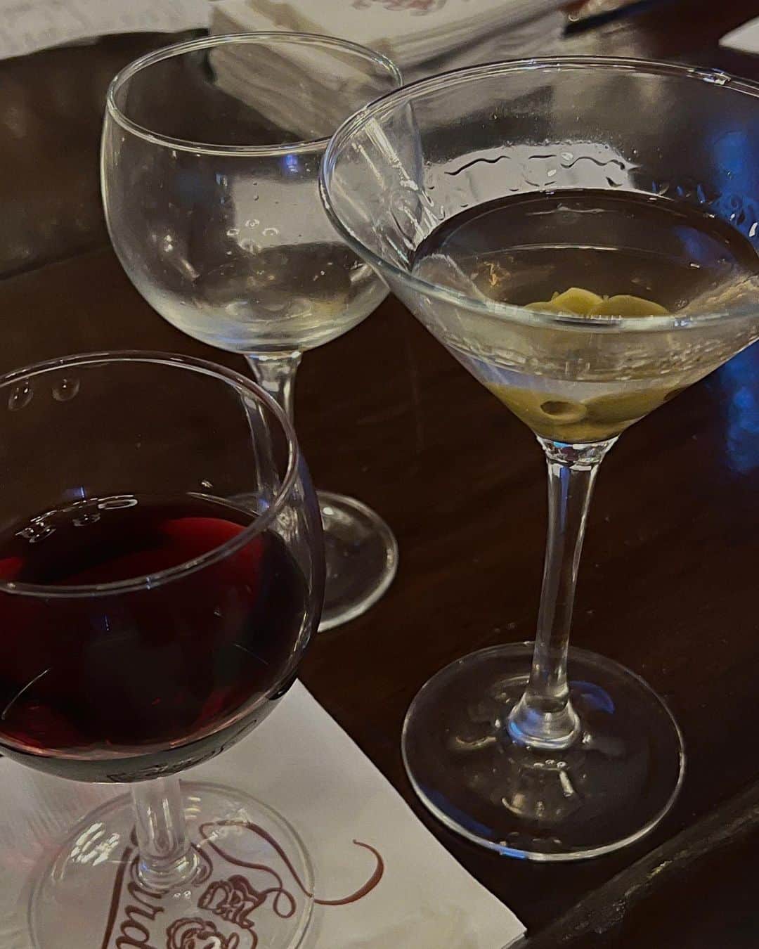 Camden Scottのインスタグラム：「“i’m just going out for one drink”」