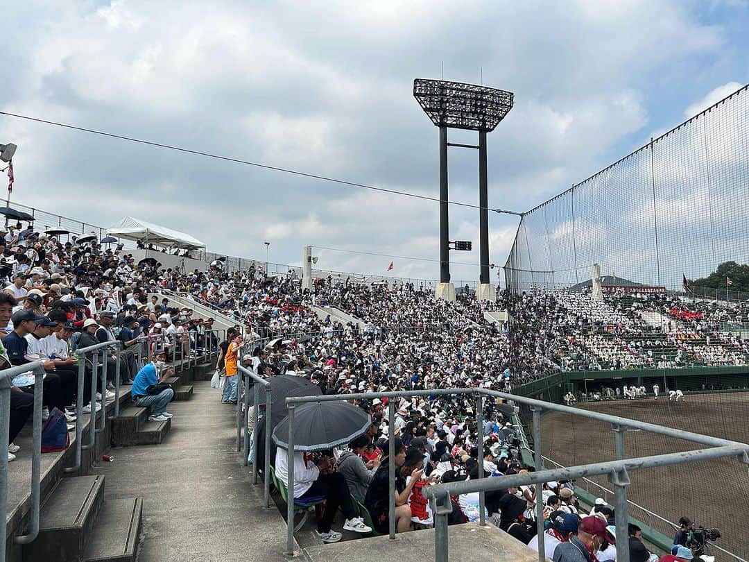 広島ホームテレビ「HOME NEXT neo」さんのインスタグラム写真 - (広島ホームテレビ「HOME NEXT neo」Instagram)「高校野球広島大会⚾ 決勝戦！  いよいよ今日、広島大会の王者が決まります！  ⚾️決勝戦 午前10時～  広島商業VS広陵 🎙実況・廣瀬アナ　勝利チームインタビュー・榮アナ  地上波生中継です！！  瀬賀アナ、野村アナは現場取材し、 野村アナは夜のダイジェスト配信を榮アナと担当します。  夢の甲子園出場はどちらのチームか！まもなくプレーボールです！   #高校野球広島大会  #高校野球 #実況 #広島  #ぶんちゃんしまなみ球場  #アナウンサー #尾道 #フォトグラフ」7月29日 9時59分 - home.announcers