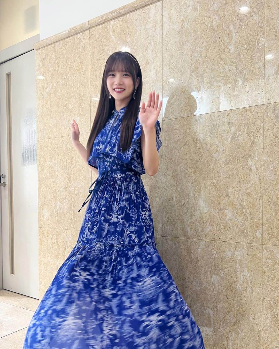 稲場愛香さんのインスタグラム写真 - (稲場愛香Instagram)「🦋💙 ⁡ ⁡ いっとこ！みんテレ 今月もありがとうございました🫶🏻 ⁡ たのしかったああ ⁡ ⁡ #いっとこ #みんテレ #uhb #稲場愛香  #衣装 #snidel #夏 #ワンピース」7月29日 21時14分 - manaka_inaba.official