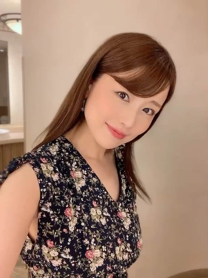 道岡桃子のインスタグラム：「お気に入りのピアス✨🤩」