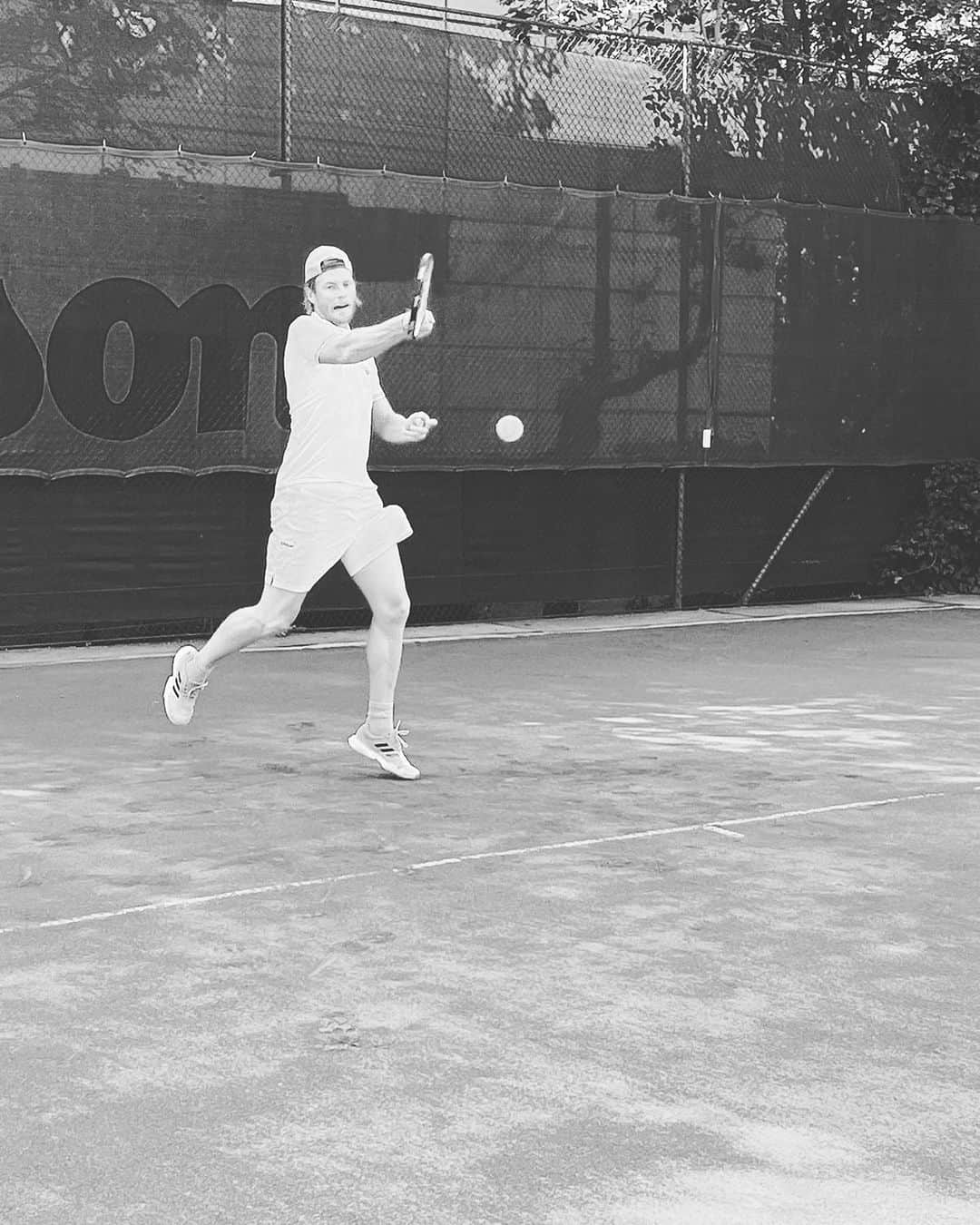 アダム・ボグダンさんのインスタグラム写真 - (アダム・ボグダンInstagram)「Saturdays nowadays…🎾」7月29日 20時21分 - bogdanadamofficial