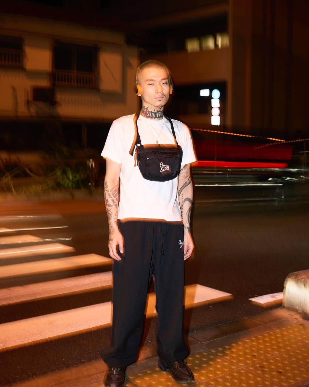 カワグチジンのインスタグラム：「@fuckbitchfuckbitchfuckbitch   ナイロンパンツとポーチ作りました買ってください  photo @taiseiiwasaki」