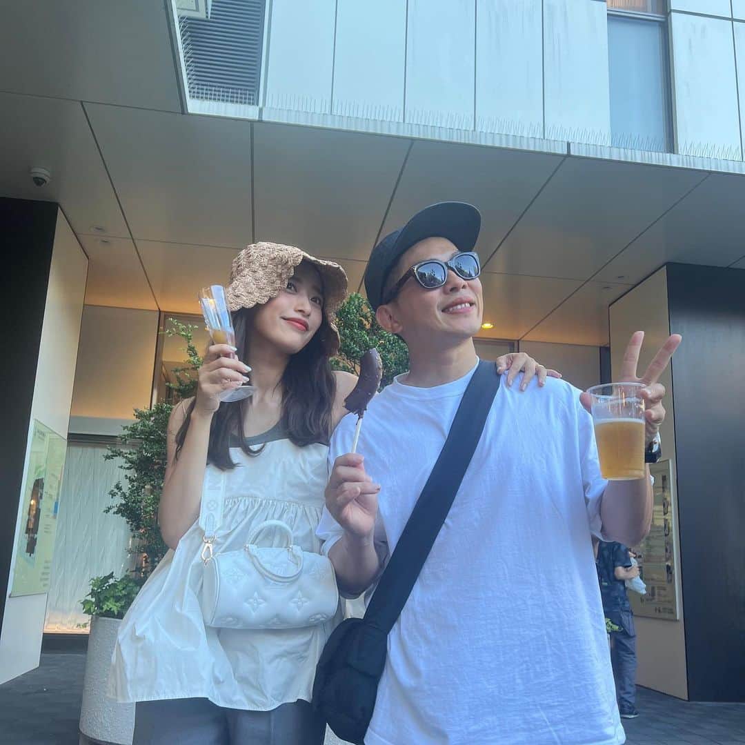 近藤千尋のインスタグラム：「マネージャーさん親子と みんなで夏祭りへ🏮🩷 夏感じてる~☀️😂🎆 家族みたいなとっしーは 太田家を支えてくれるお姉ちゃん🥹❤️ いつもありがとう🥺‼️🙏  みんな、今日は花火🎆いってるのかな🩷」