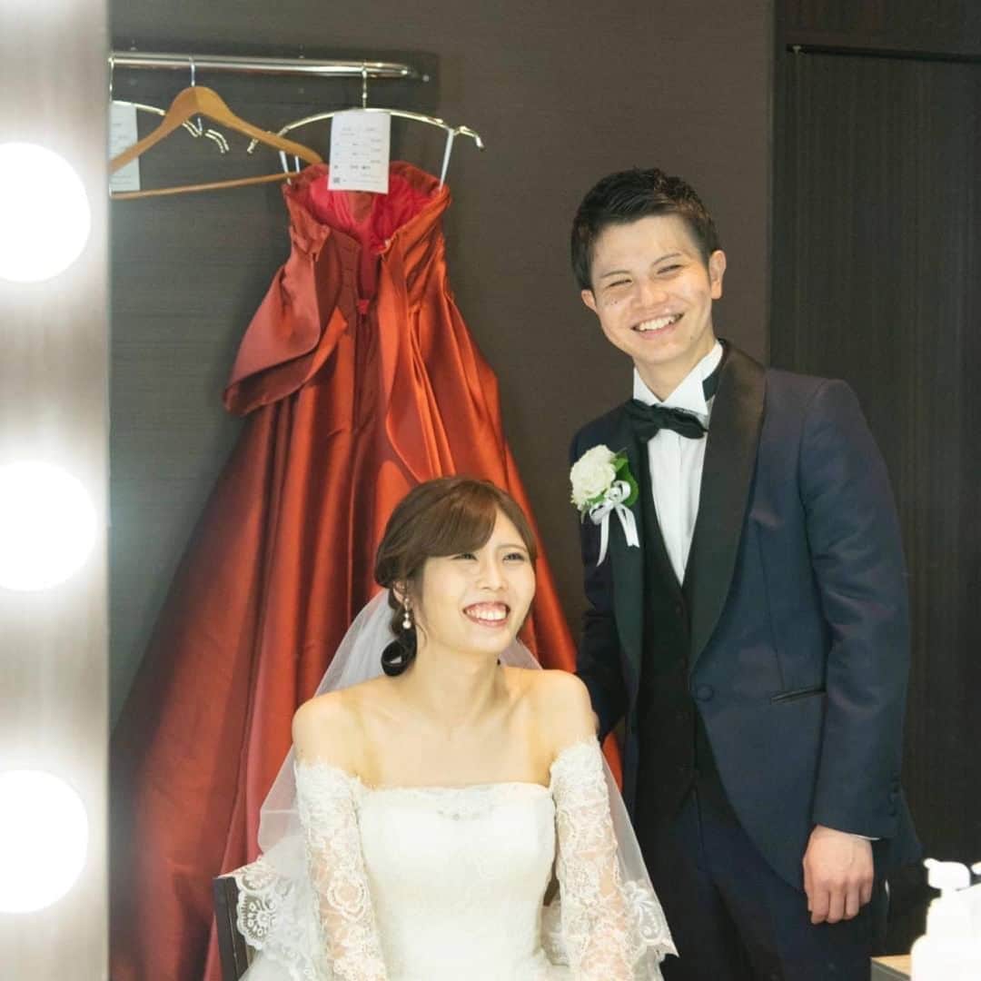 カノビアーノ福岡のインスタグラム：「待ちに待ったご結婚式当日🤍  どんなご結婚式になるのか… お支度の時から「ワクワク、ドキドキ」楽しいひとときです💐  #福岡ウエディング #福岡結婚式場 #福岡結婚式 #結婚式 #ファーストミート  #ブライズルーム #dearswedding」