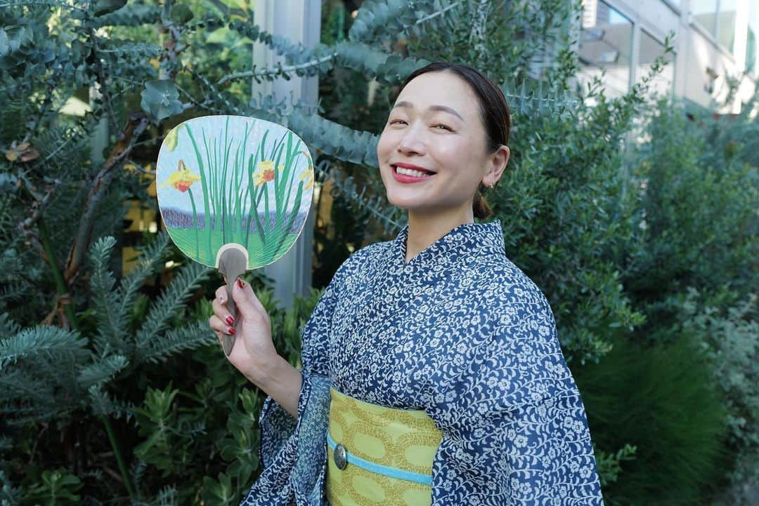 黒沢祐子さんのインスタグラム写真 - (黒沢祐子Instagram)「新しい浴衣で👘🎐 大好きなお店で🍽️からの隅田川の花火大会へ🎇 皆さんはどちらかの花火見られましたか？  @davidhockneyofficial の 展示会でお土産にした団扇がポイント やっぱり浴衣は日本の風物詩ですよね🎐  今年の夏は浴衣たくさんきるどー！  #life #浴衣」7月29日 21時08分 - yukowedding