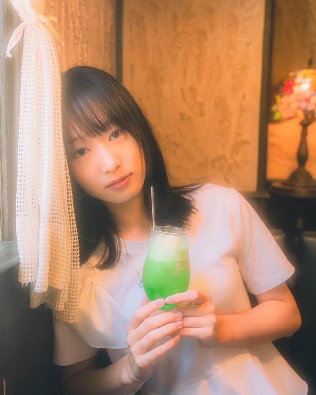 真崎かれんのインスタグラム：「今年は暑すぎて 夏っぽいイベントする気が起きないなぁ🤔 みんなは花火とかお祭りとかBBQとかするの〜？」