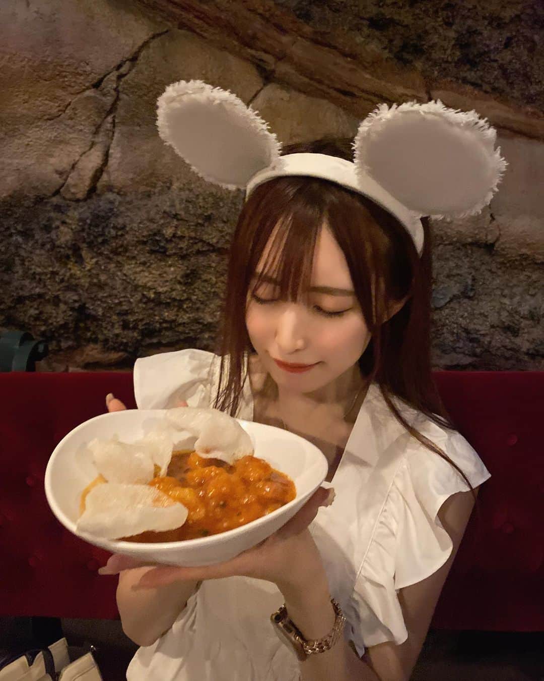 桜井まあかさんのインスタグラム写真 - (桜井まあかInstagram)「無事に夢だった飲酒ディズニーを、 いちにちいちえびしながら叶えれました🍺🍤  #アイドル #モデル #自撮り女子 #ディズニー #ディズニーコーデ #ディズニーシー #ミッキー #ミッキーマウス #ビール #ビール女子 #お酒 #お酒好きな人と繋がりたい #お酒好き女子 #いちにちいちえび #idol #japanesgirl #model #disney #disneyland #alcohol #beer」7月29日 12時37分 - maaaaaka02