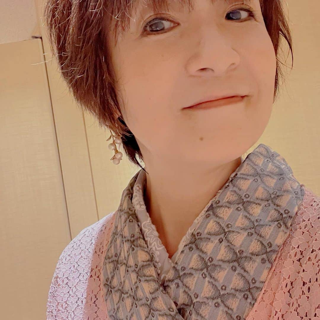 藤田朋子さんのインスタグラム写真 - (藤田朋子Instagram)「おいしいふくしまいただきます  #桃が旬です #福島を食べよう #福島の安心安全を一緒に #もぐもぐ福島」7月29日 13時34分 - chiendormant