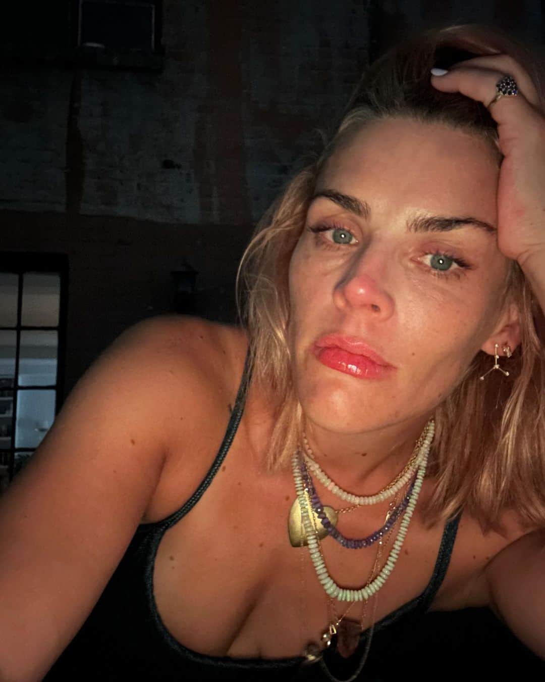 ビジー・フィリップスさんのインスタグラム写真 - (ビジー・フィリップスInstagram)「honestly all i ever need is a view.」7月29日 14時08分 - busyphilipps