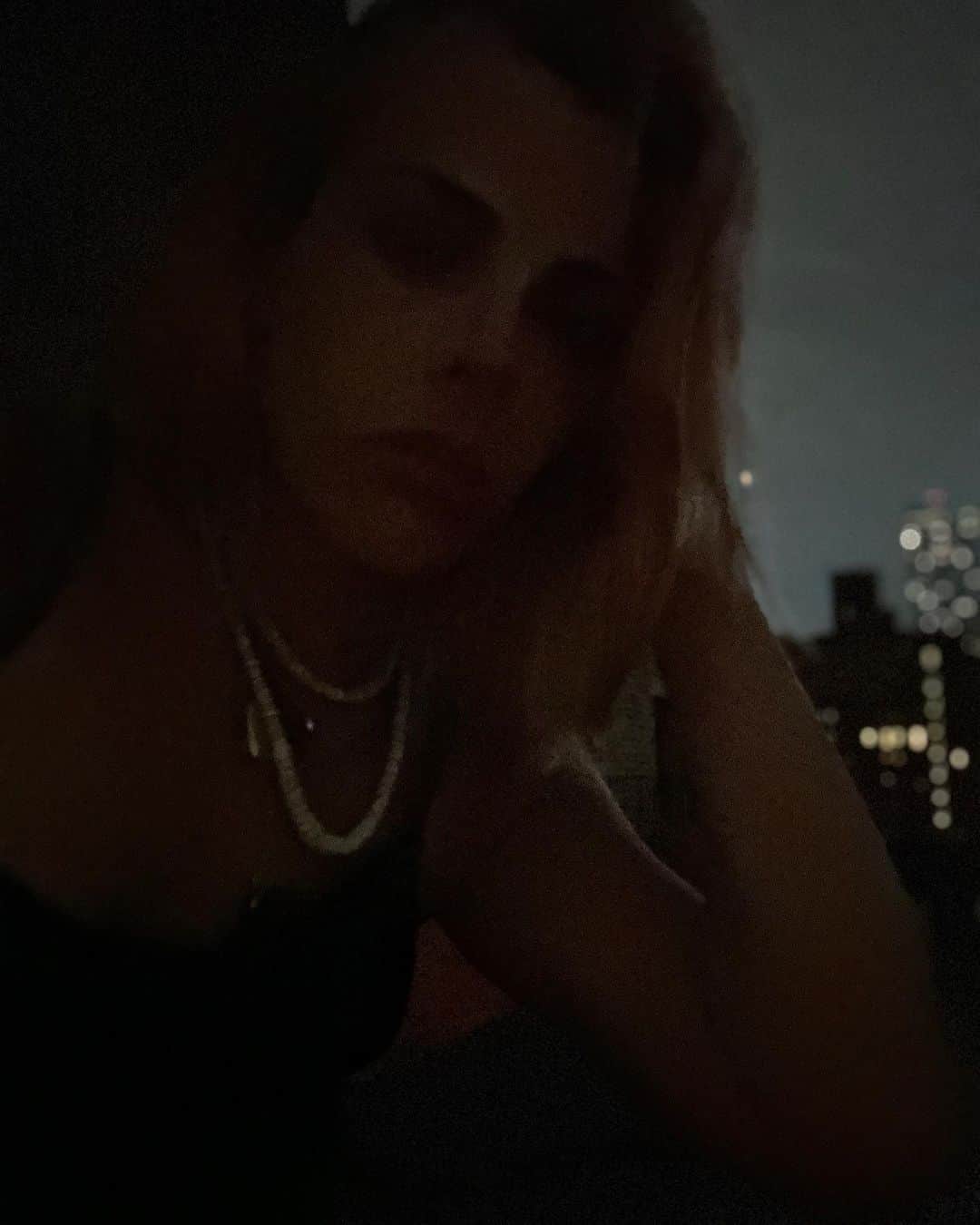 ビジー・フィリップスさんのインスタグラム写真 - (ビジー・フィリップスInstagram)「honestly all i ever need is a view.」7月29日 14時08分 - busyphilipps