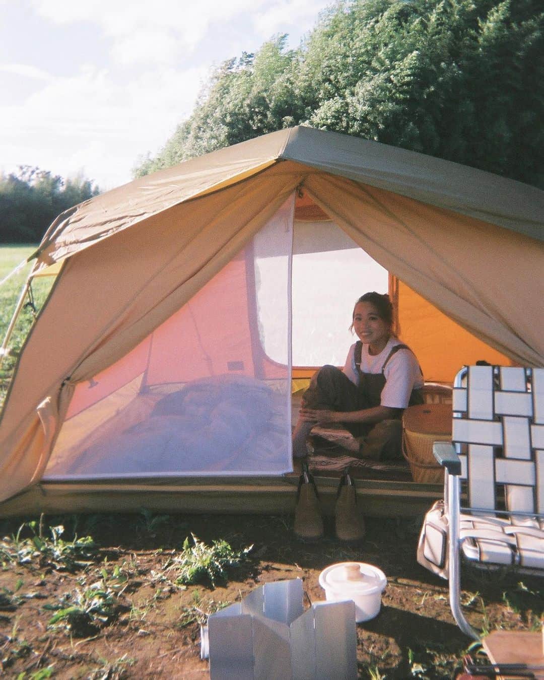 Y U R I Eのインスタグラム：「camping on film🎞️🌙 #filmphotography#camping」