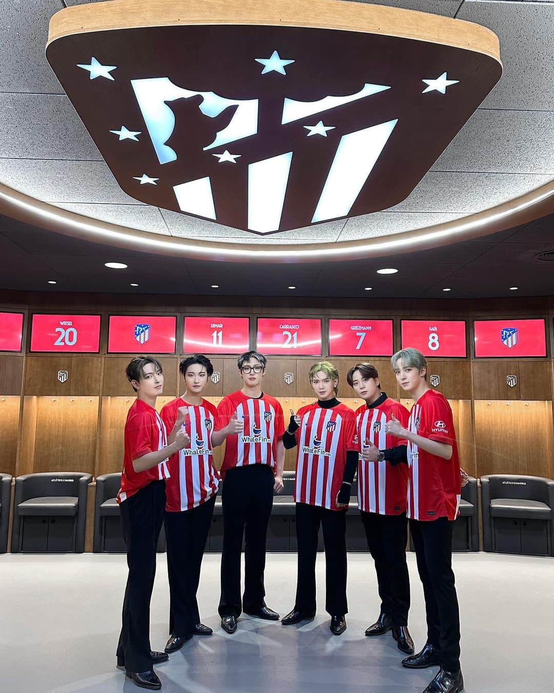 ATEEZさんのインスタグラム写真 - (ATEEZInstagram)「ATEEZ x Atlético de Madrid⚽🔥  #ATEEZ #에이티즈 #AtleticoMadrid #Atleti #Atletico」7月29日 15時00分 - ateez_official_