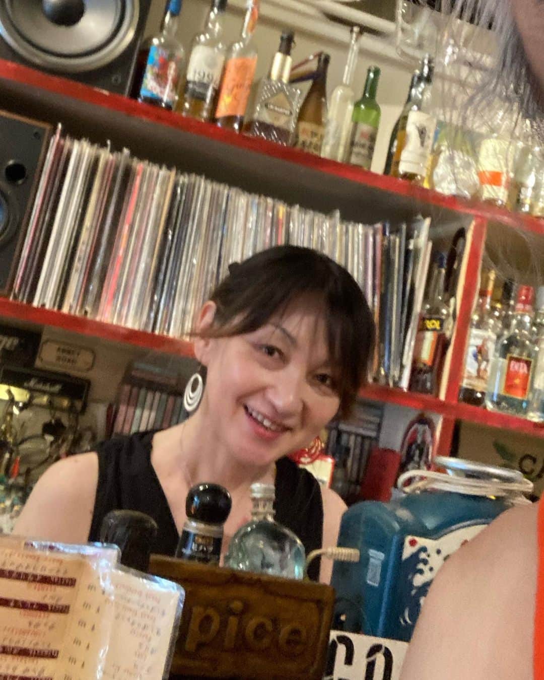 イマイアキノブのインスタグラム：「♣︎今晩の演奏 ”BIC3 TOUR”   7.29(土) @ 大阪 épice CAFE  開場17:00 開演18:00 ¥5000 別途飲食代  予約 問い épice CAFE @epicetetsu  大阪市北区中崎2丁目4-12 エスコート中崎105 ☎︎06-6867-9937  #epicecafe  #下山淳 #山本久土 #イマイアキノブ #livemusic」