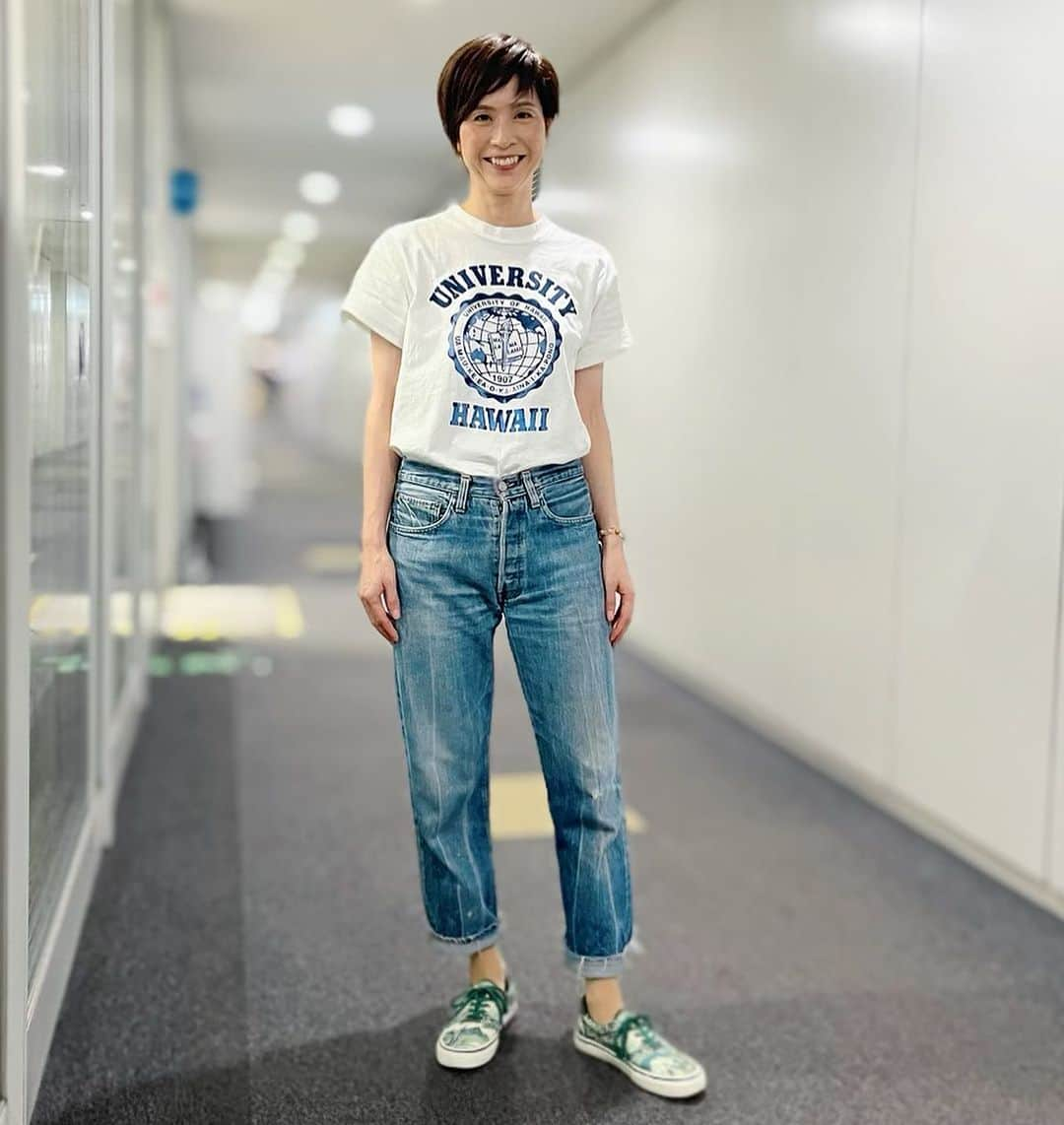 今村涼子さんのインスタグラム写真 - (今村涼子Instagram)「#古着コーデ#古着tシャツ  #hawaiiuniversity  #vintagedenim  #vintage501#50166 #levis66#vintagelevis  #ralphlauren  #大人古着#大人古着女子」7月29日 21時26分 - ryoko.imamu