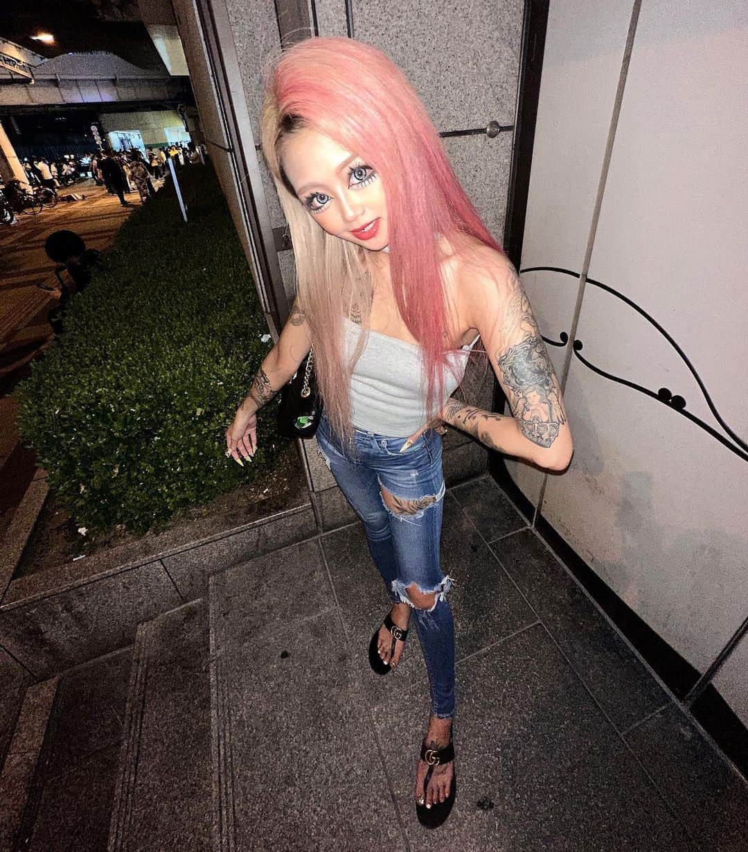 のインスタグラム：「ぎゃ❤️❤️❤️ . . . #ギャル#ギャルコーデ#派手髪」