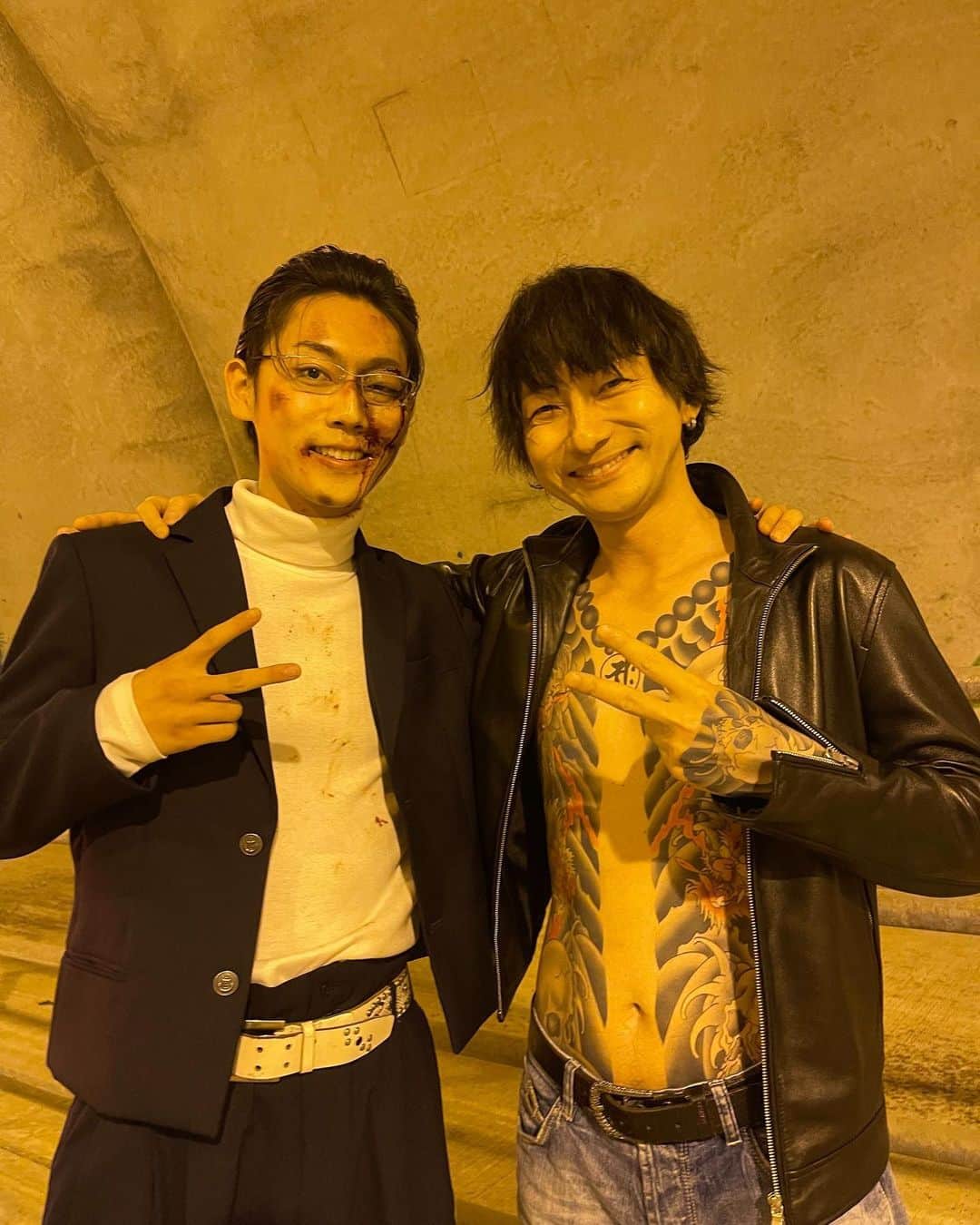林カラス（野田理人）のインスタグラム：「ドロップも残すところ最終回。 映画版ドロップ 森木役の波岡一喜さんと✌︎ #W森木 #ドロップ #wowow #波岡一喜  さん」