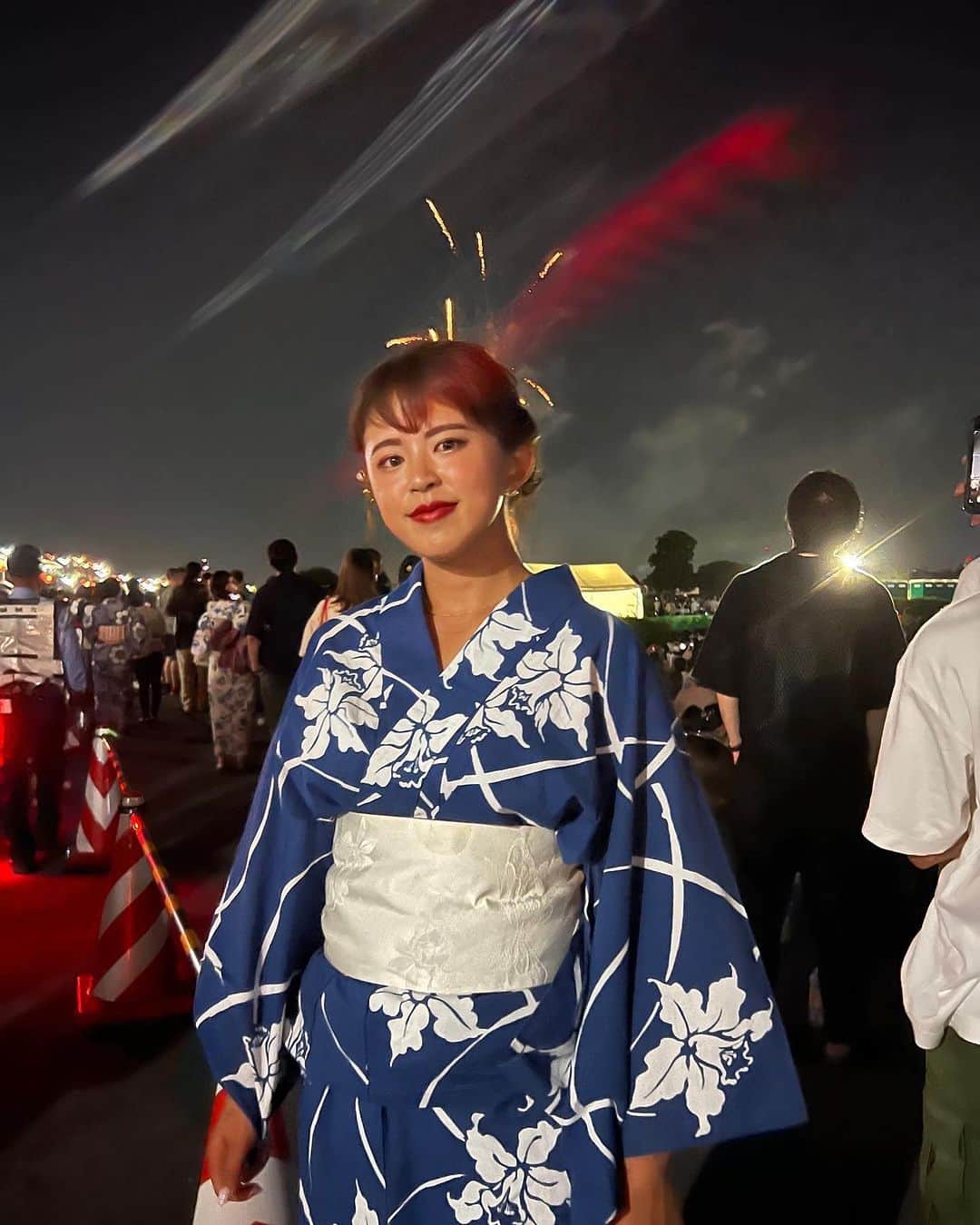 長野未祈のインスタグラム：「. 先日の地元の花火大会🎆 この夏に楽しみにしていたことのひとつに行くことができ、最高でした。 今年はとても暑いですが、みんながこの夏を頑張れますように☺︎ #花火大会#日本の夏は美しい#毎日に感謝 #行動する」