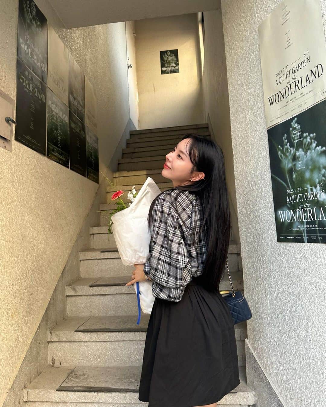 MeJiwooさんのインスタグラム写真 - (MeJiwooInstagram)「애정하는 본희언니의 감성이 가득한, 자연스러운 아름다움의 공간에서 푸릇하고 싱그러운 여름을 느끼고 온 금요일 늦은 오후 🌿👒  너무 힐링이였다🫧 초대해주어 고마워요.  늘 멋진 우리언니, 화이팅💚」7月29日 16時40分 - mejiwoo103