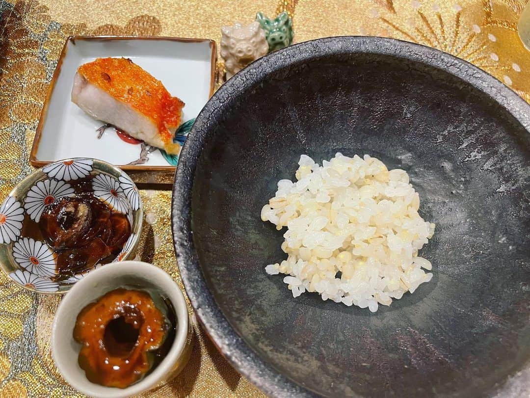 明璃奈さんのインスタグラム写真 - (明璃奈Instagram)「葵　大阪  色々なお食事を楽しめるの好き♪ すべて華やかで目でも楽めて美味しかった✨  1枚目はコーギーみたいな食パン🍞  #japanesefood #大阪」7月29日 16時43分 - __arina.3