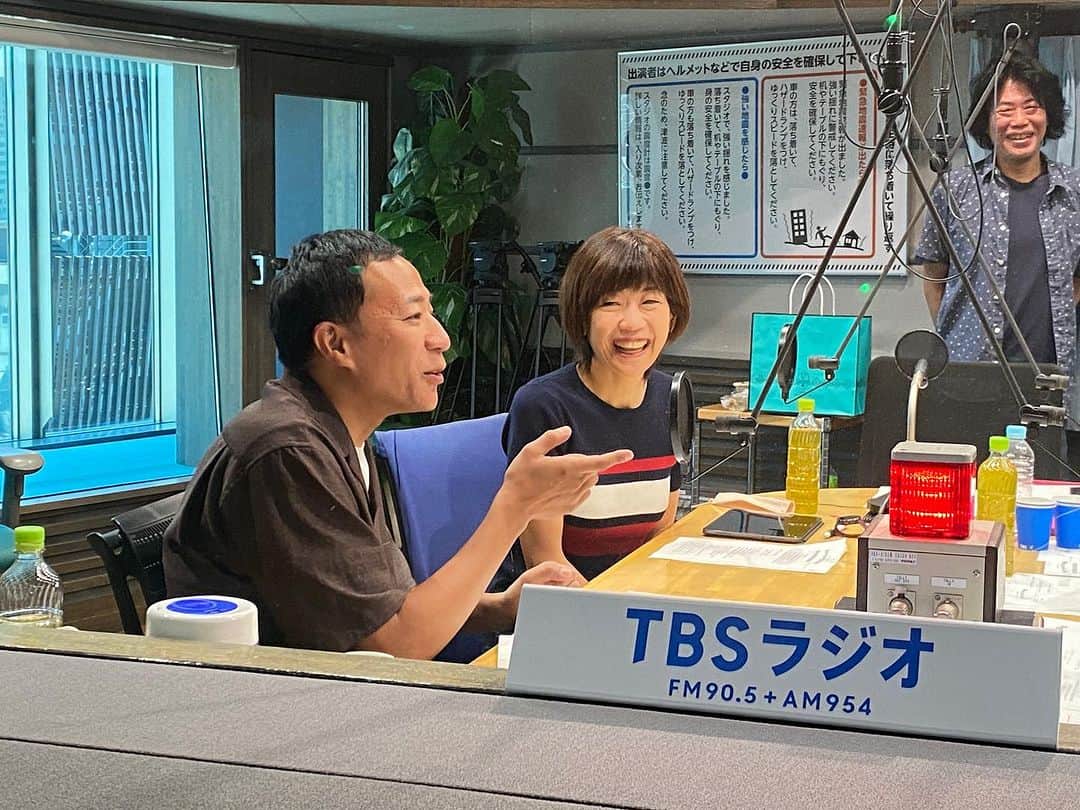 TBSラジオ「ナイツのちゃきちゃき大放送」さんのインスタグラム写真 - (TBSラジオ「ナイツのちゃきちゃき大放送」Instagram)「今週もお聞きいただきありがとうございました😊 ゲストは #高橋尚子 さんでした🏃 来週は #夏休み 録音スペシャル📣 ゲストはシンガーソングライターの #織田哲郎 さんです！」7月29日 16時43分 - knights_chakichaki