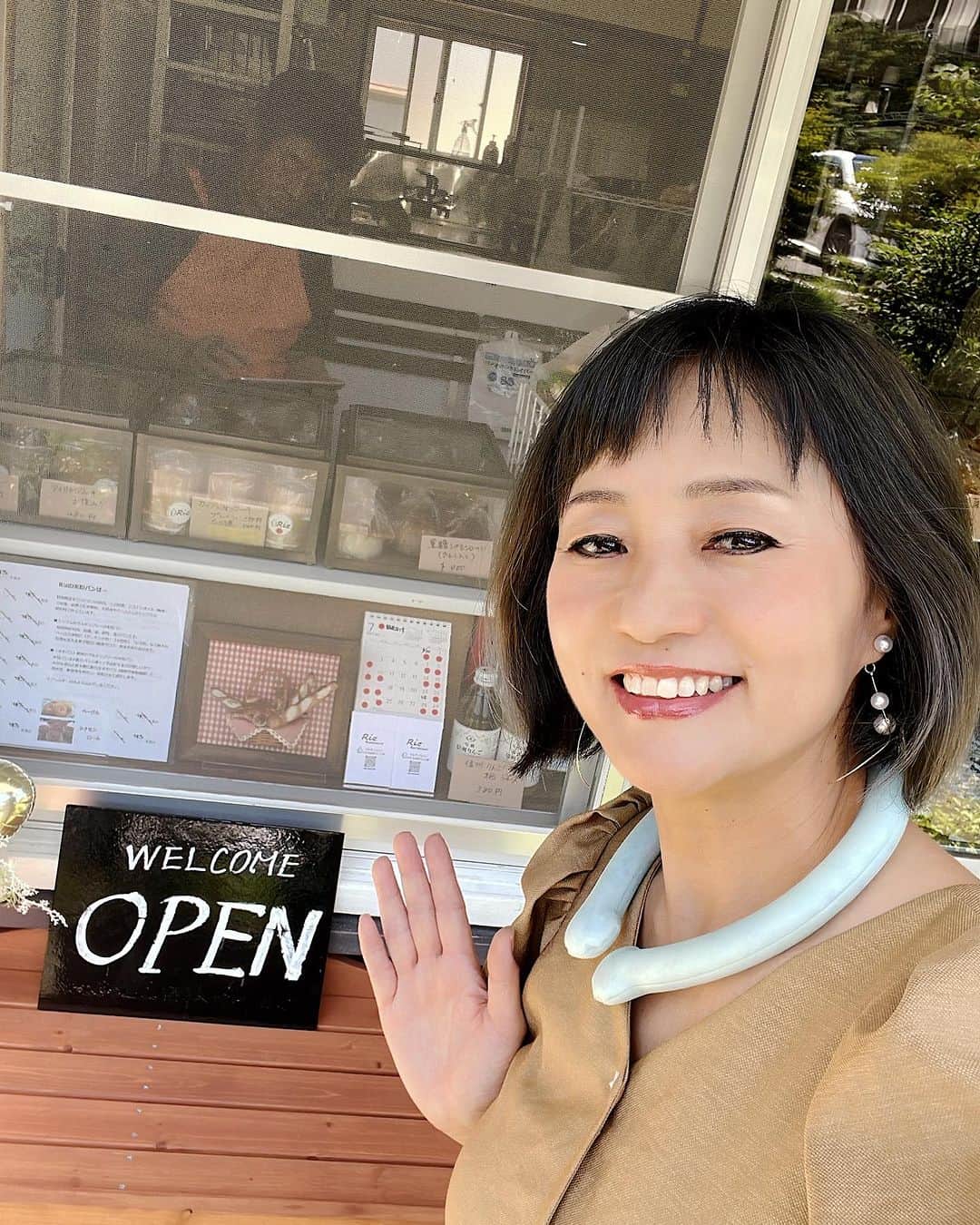 橋本志穂さんのインスタグラム写真 - (橋本志穂Instagram)「米粉パンの専門店 Riz軽井沢  今日も元気に営業！  って、、、 アップする前に営業時間終了してしまいましたが、 明日も元気にやってまーす。 @riz_karuizawa  #軽井沢 #パン」7月29日 16時45分 - shihohashimoto3