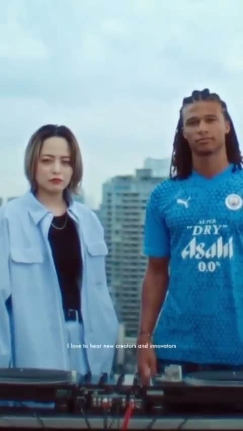 Licaxxxのインスタグラム：「I’m so grad to meet you!! @mancity @nathanake   Thanks for @soccerbible & all staff! ・・・  “Music triggers memories, revitalises the senses, takes me home.” 🎶  @nathanake immerses himself into Tokyo’s music subculture with @licaxxx1 and @asahisuperdry 🎧  #CityOnTour #BeyondExpected」