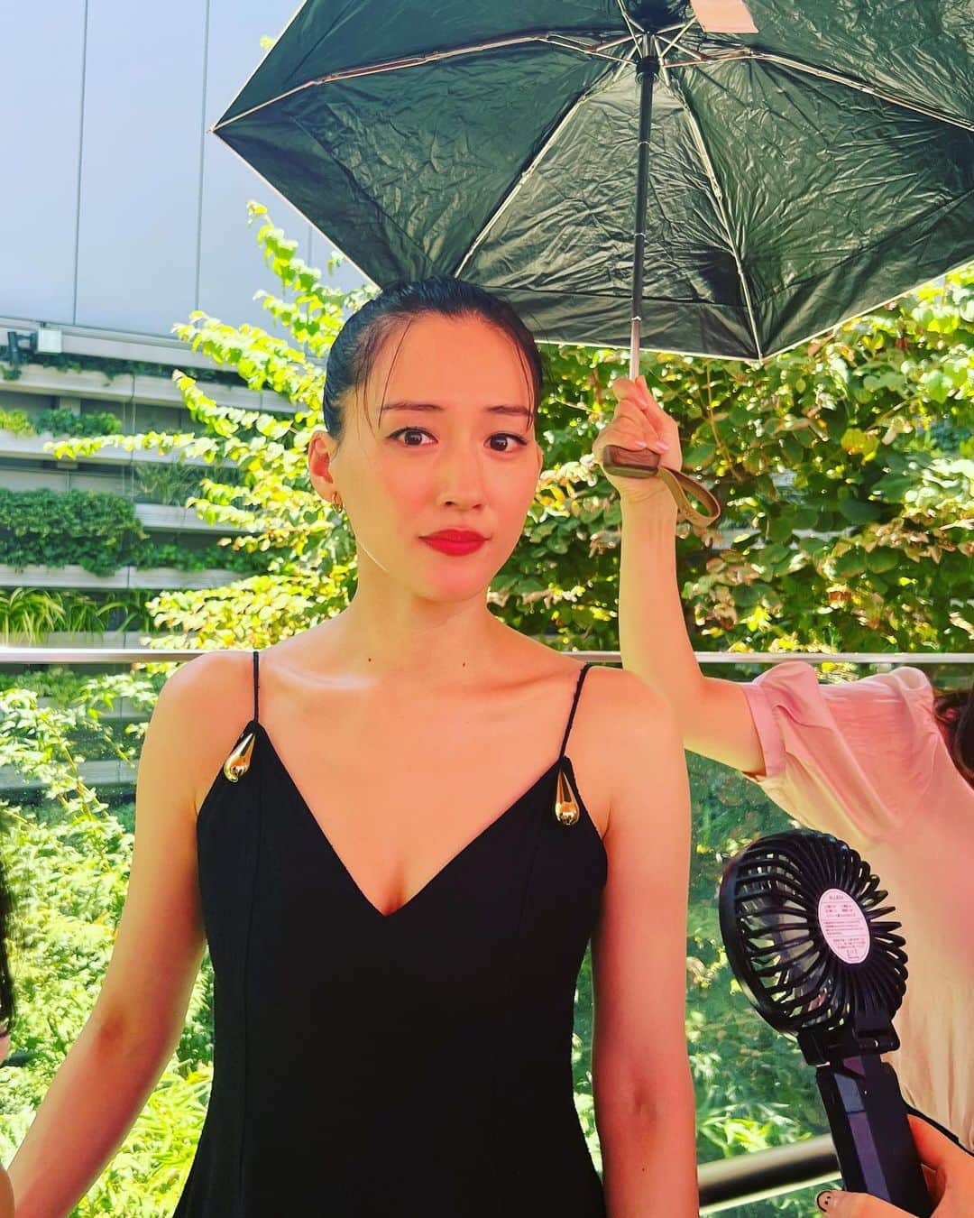 椎名直子のインスタグラム：「熱いいちにちやねぇ  ほっとほっと〜(๑>◡<๑)！」