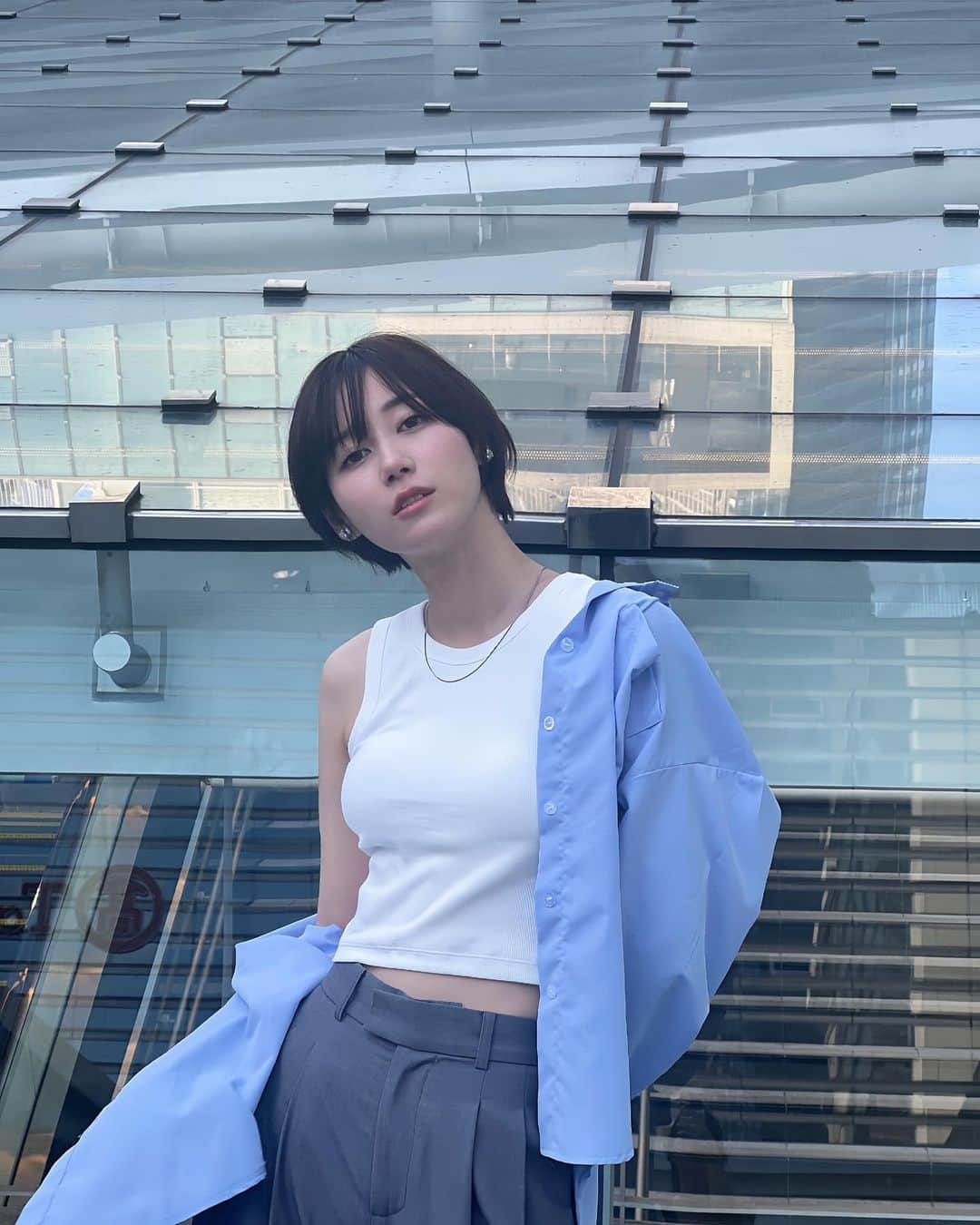 ゆきりぬさんのインスタグラム写真 - (ゆきりぬInstagram)「横浜に来たら絶対行きたい吉村家。 この街に行ったら絶対食べる食べ物って皆はある？  トップスは @wego_official  シャツと靴は @shein_japan  パンツは @taobao.official」7月29日 17時54分 - yukirin_u