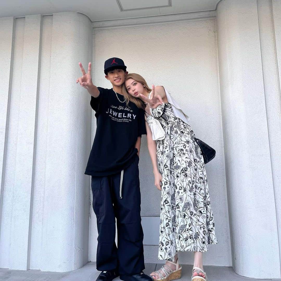 神田萌衣のインスタグラム：「聖のダンス応援しに行ってきた📣  ダンスなんてしたくない！って言ってた子が ダンス好きになって踊ってて姉感動でした😮‍💨💞  ほんと周りの人たちに恵まれてるなとほんと感謝でいっぱいです  これからもいっぱい練習してかっこいい姿いっぱい見せてねー🥹」