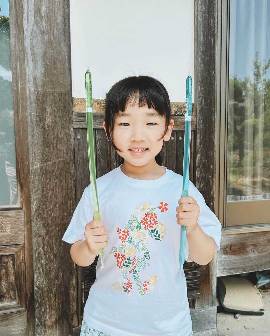 Takafumi Gotoのインスタグラム：「「めっちゃ長いゼリーある！今日は緑食べて、明日は青食べる〜」って言って買ったけど、今日2本とも食べた人😂」