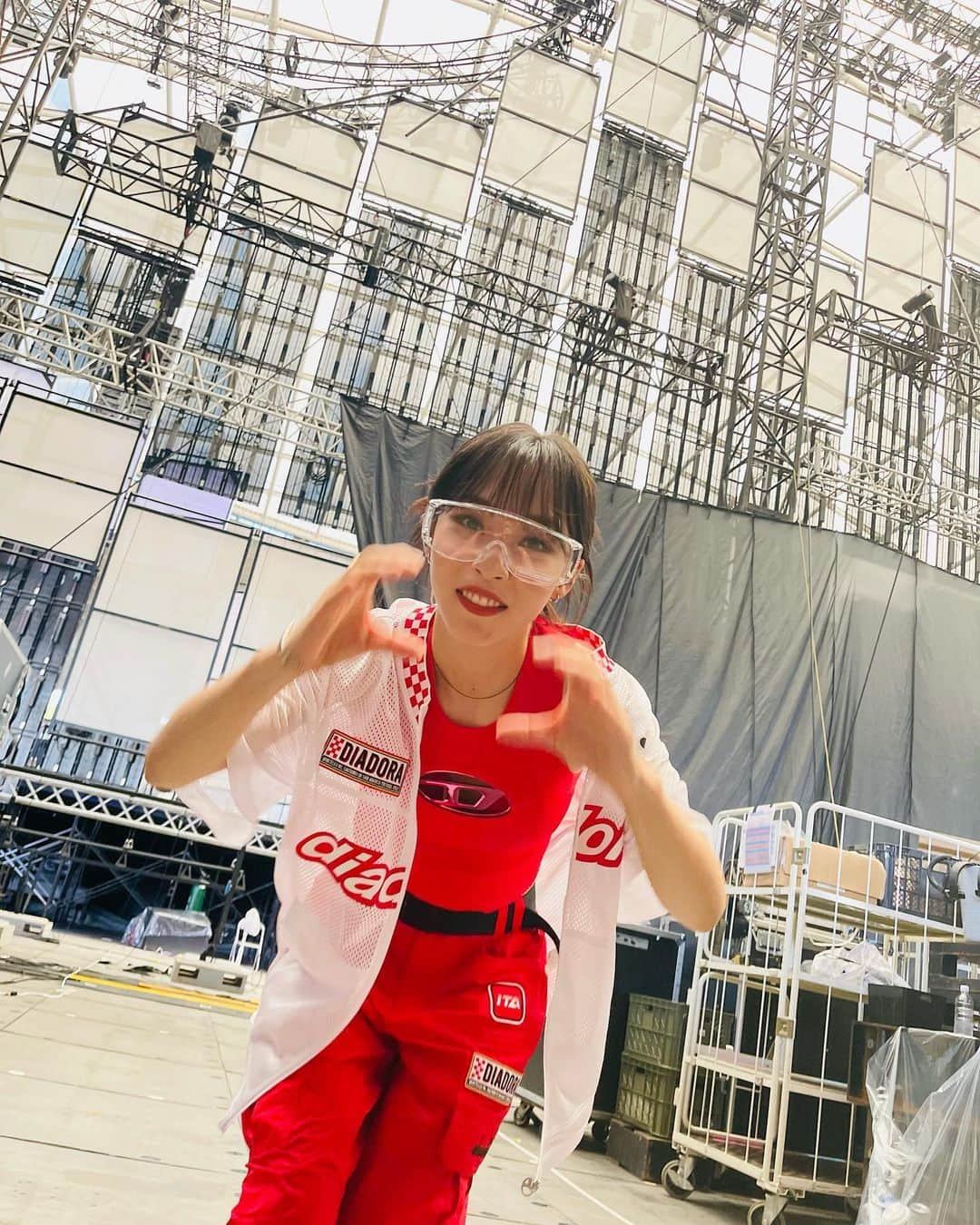 ムンビョルさんのインスタグラム写真 - (ムンビョルInstagram)「Waterbomb Tokyo🥽  Red 날 뜨겁게 안던 그 순간🐾」7月29日 18時40分 - mo_onbyul