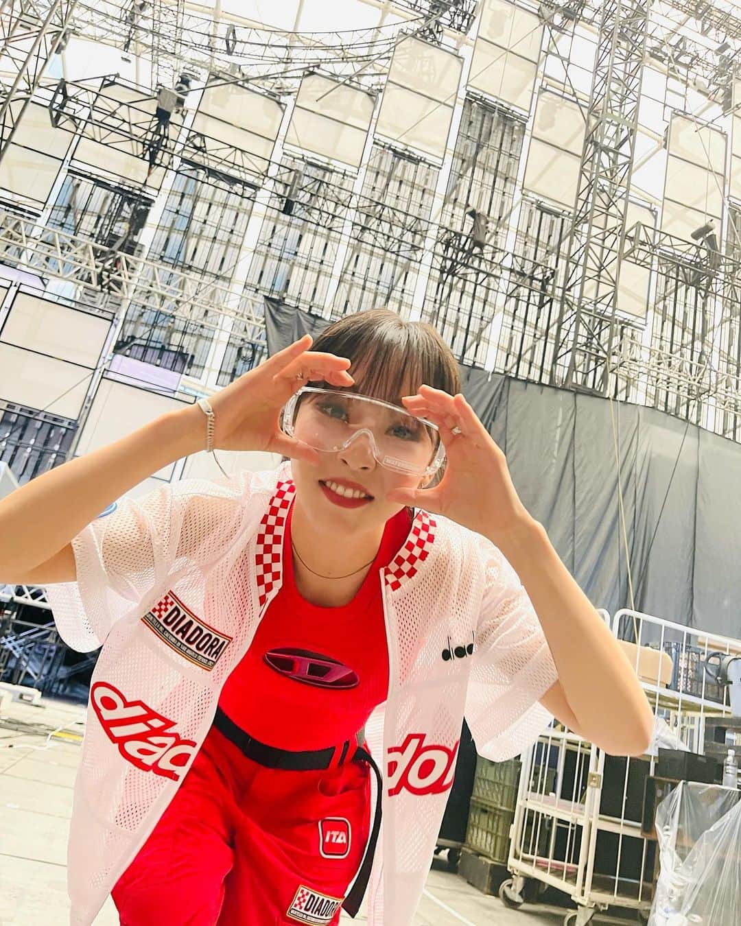 ムンビョルさんのインスタグラム写真 - (ムンビョルInstagram)「Waterbomb Tokyo🥽  Red 날 뜨겁게 안던 그 순간🐾」7月29日 18時40分 - mo_onbyul