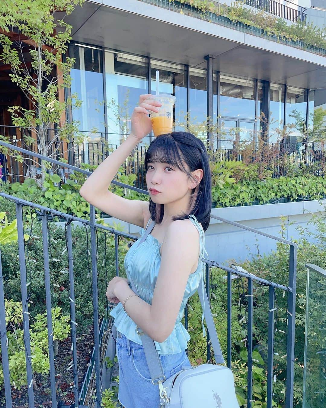 高萩千夏のインスタグラム：「暑さに負けず…！  夏はやっぱりライブだよね！ 沢山会えるからがんばれる！  みんなの頑張る理由に 私がいたらいいな〜と☺️」