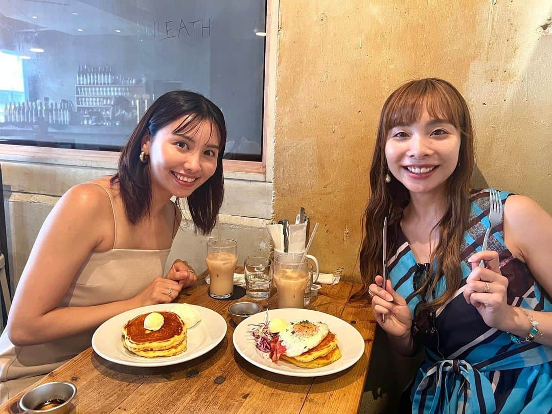 姫歌ひな乃のインスタグラム：「こないだでぃでぃが東京に来たときの🥞  おしぼりとか写っちゃうタイプな私たち🤣✌️  #花組　#99期」