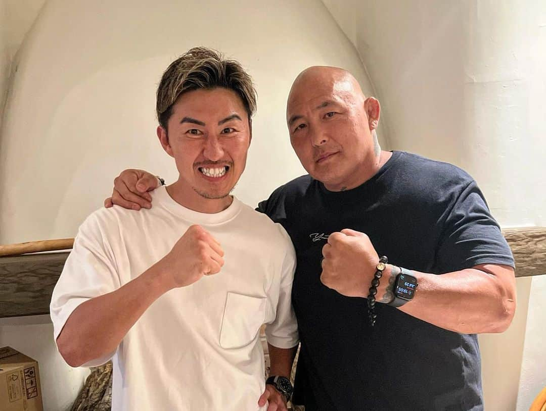 山崎秀晃さんのインスタグラム写真 - (山崎秀晃Instagram)「T's Kick boxing gym さん10周年㊗️ おめでとう御座います！！！ #tsfamily」7月29日 19時30分 - hideaki1987