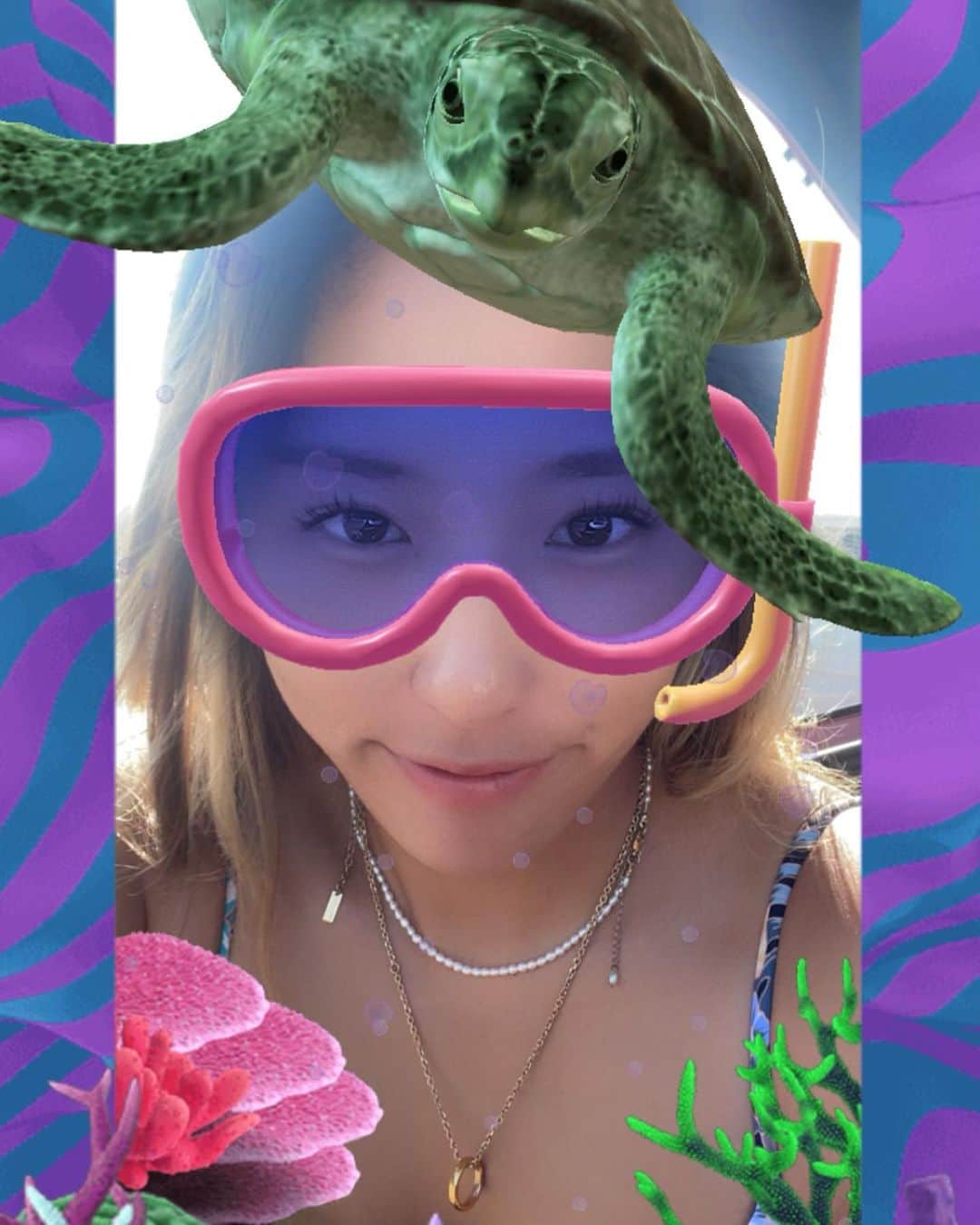 川合美乃里さんのインスタグラム写真 - (川合美乃里Instagram)「Snapchatのビーチファッションレンズを試したよー！☀️ コレから夏本番！ たくさん可愛いレンズがあるからみんなでこの夏沢山思い出を作って、 スナチャで写真を送り合おう🫶🏼✨💗 安全に海で遊ぶための自前学習レンズで楽しく海遊びしよ🏄🏻  #スナップチャット#snapchat#海の日#ビーチファッションARレンズ#スナチャ#海の日での安全対策レンズ#海の日beachレンズ#AR#レンズ#面白い #PR」7月29日 19時36分 - minorikawai