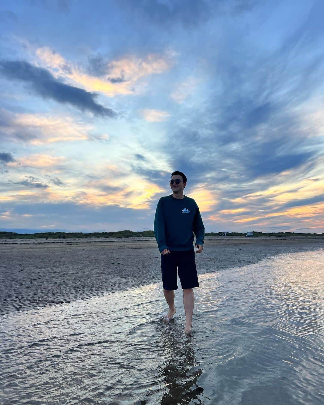 マリウス葉さんのインスタグラム写真 - (マリウス葉Instagram)「Waves dance and winds haul, Scotland's beauty, enchanting all.  🌊🏴󠁧󠁢󠁳󠁣󠁴󠁿🌬️  波が舞い、風が煽る、 スコットランドの美しさ、すべてを魅了する。」7月30日 6時33分 - marius_seiryu