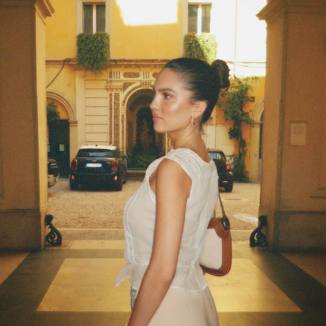 マヤ・ヘンリーさんのインスタグラム写真 - (マヤ・ヘンリーInstagram)「Mama and I eating our way through Rome 🥲🇮🇹🍝」7月30日 5時09分 - maya_henry