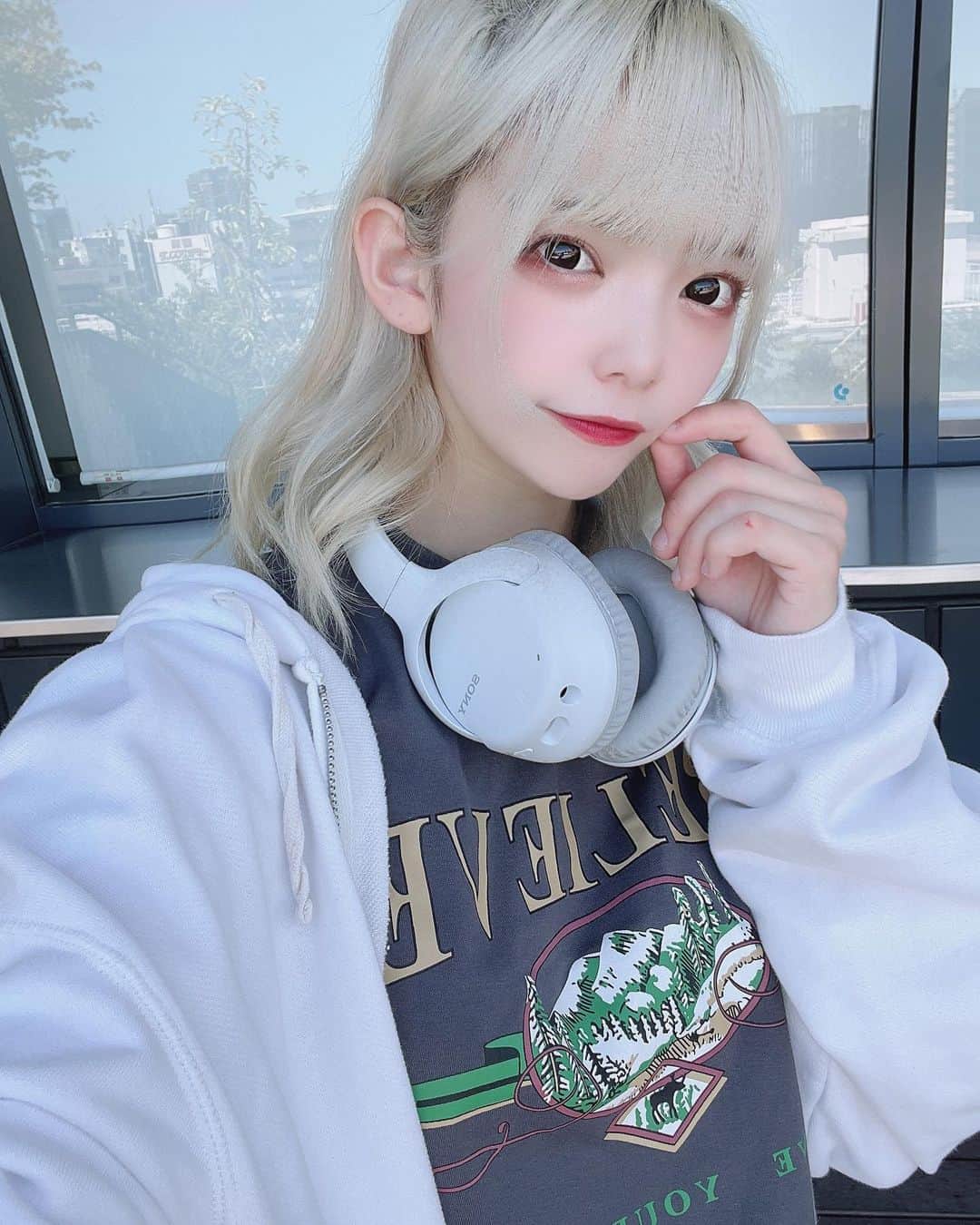 星れいらさんのインスタグラム写真 - (星れいらInstagram)「メイク変えたの気づいた？？？」7月29日 21時28分 - hoshi_reira
